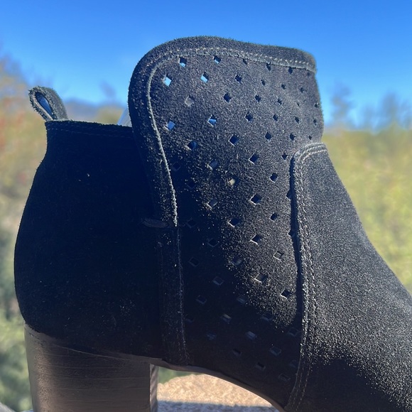 Gianni Bini Peep Toe Mono Black Suede Ankle Booties - Picture 3 of 16